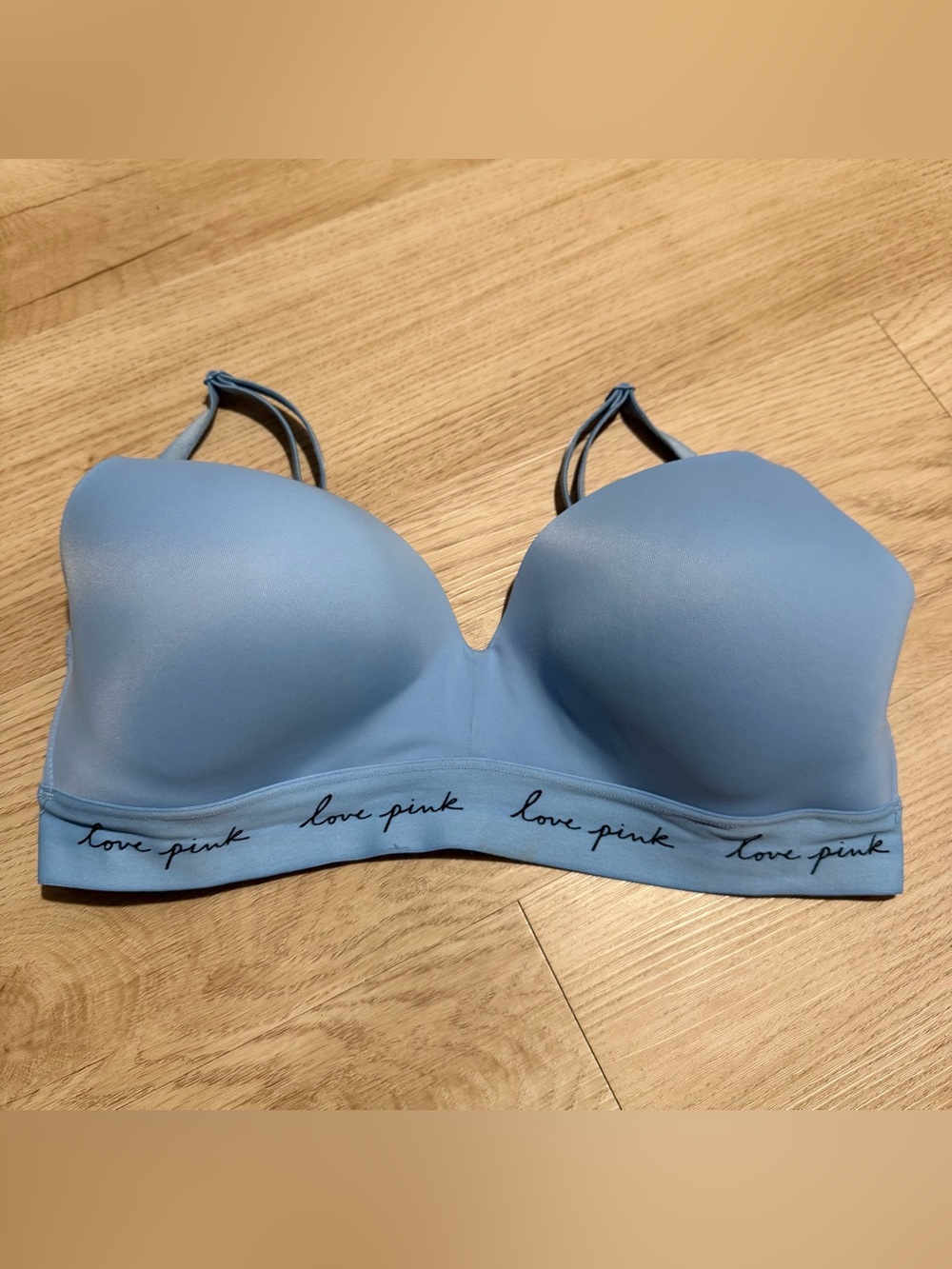 PINK Victoria's Secret Wireless Lightly Lined Bra
